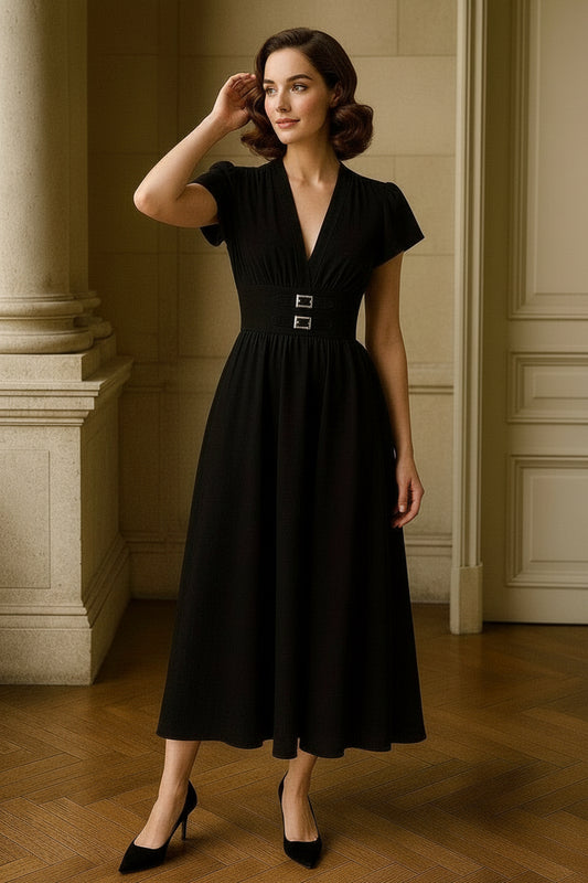 UV Atelier – Long Hepburn-Style V-Neck Dress