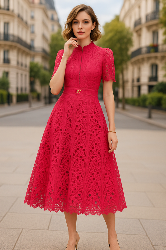 UV ATELIER Éclat Serene Lace Slim Silhouette Dress